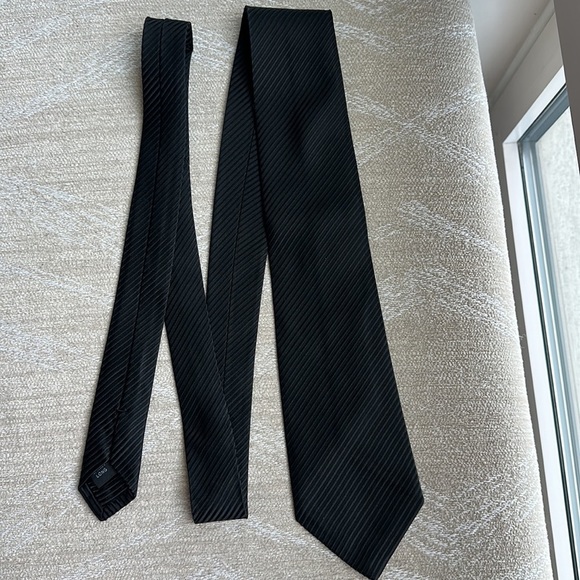 David Donahue Men’s Silk Striped Black Tie 64 1/2” - Picture 6 of 7